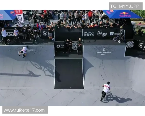 成都极限运动队与杭州极限运动队实力对比赛后分析与总结 成都极限运动队与杭州极限运动队实力对比赛后分析与总结